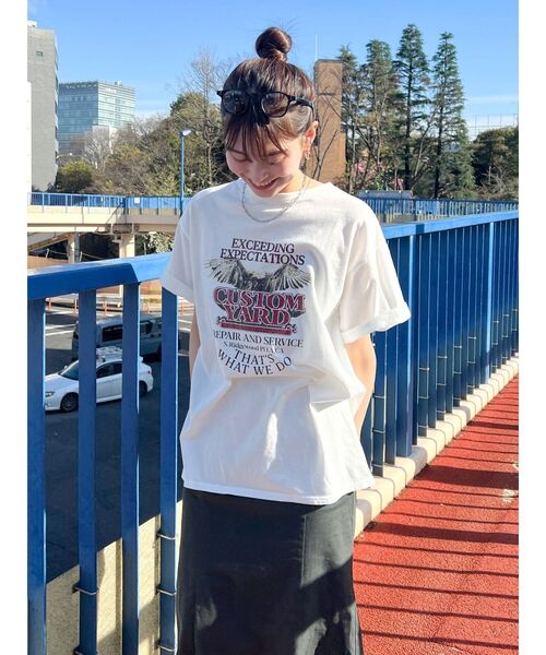 Ungrid（アングリッド）の「ビッグシルエットイーグルTee（Tシャツ/カットソー・レディース・キャメル/チャコールグレー/オフホワイト・FREE）」の17枚目の写真