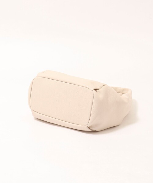NOLLEY’S(ノーリーズ)の「【LA SCAIA /ラスカイア】◇【WEB限定】ソフトワンショルレザーバッグ(ショルダーバッグ・レディース・ブラック/グレイッシュベージュ/オフホワイト・FREE)」の18枚目の写真