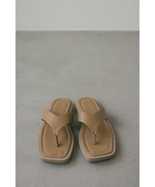 STYLEMIXER（スタイルミキサー）の「スクエアトングサンダル（サンダル・レディース・ベージュ/ブラック・SMALL/MEDIUM/LARGE）」の7枚目の写真