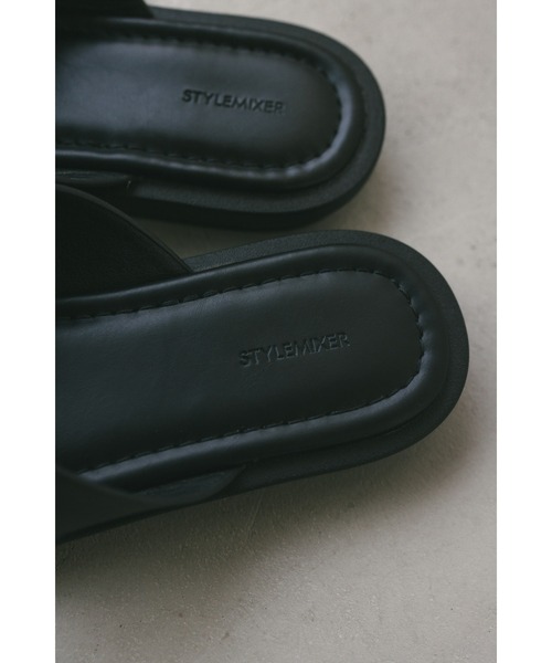 STYLEMIXER（スタイルミキサー）の「スクエアトングサンダル（サンダル・レディース・ベージュ/ブラック・SMALL/MEDIUM/LARGE）」の11枚目の写真