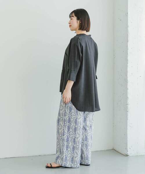 ITEMS URBANRESEARCH(アイテムズ アーバンリサーチ)の「『速乾/UVカット』『セットアップ対応』イージーケアドルマンシャツ(シャツ/ブラウス・レディース・チャコールグレー/モカ・FREE)」の15枚目の写真