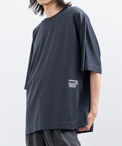  j.n.r.d（ジェー・エヌ・アール・ディー）の「リサイクルポンチワンポイントドルマンTシャツ（Tシャツ/カットソー・メンズ・チャコールグレー/ブラック/ホワイト・M/LL/L）」の3枚目の写真