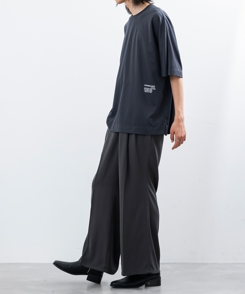  j.n.r.d（ジェー・エヌ・アール・ディー）の「リサイクルポンチワンポイントドルマンTシャツ（Tシャツ/カットソー・メンズ・チャコールグレー/ブラック/ホワイト・M/LL/L）」の17枚目の写真