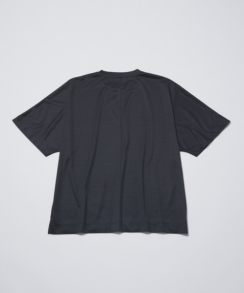  j.n.r.d（ジェー・エヌ・アール・ディー）の「リサイクルポンチワンポイントドルマンTシャツ（Tシャツ/カットソー・メンズ・チャコールグレー/ブラック/ホワイト・M/LL/L）」の4枚目の写真