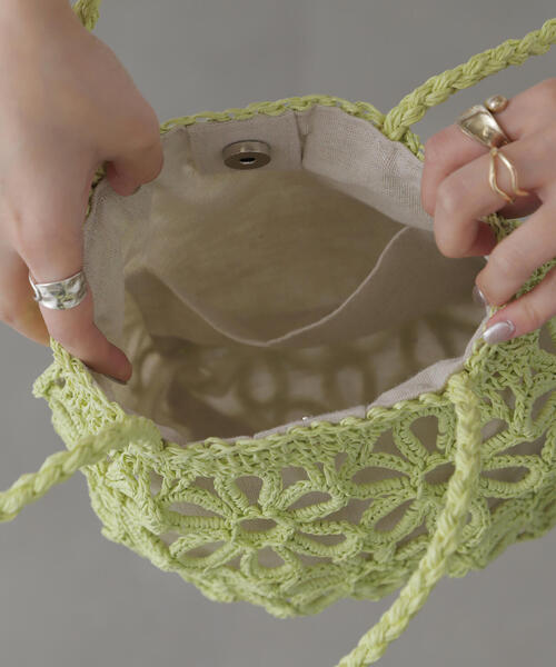 FREE'S MART(フリーズマート)の「◆フラワー雑材バッグ(かごバッグ・レディース・ライトグリーン/ベージュ・フリ-)」の16枚目の写真