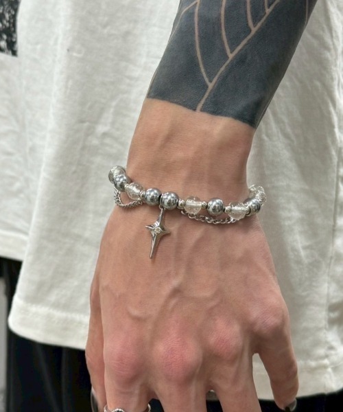 XU(エックスユー)の「【Never mind the XU】galaxy chain bracelet① / 【ネバーマインド ザ エックスユー】ギャラクシーチェーンブレスレットシルバーブレスレット(ブレスレット・メンズ・シルバー・ONE SIZE)」の5枚目の写真