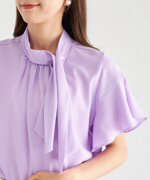 tocco closet(トッコ クローゼット)の「【ZOZO限定】フレアスリーブボウタイブラウス(シャツ/ブラウス・レディース・サックスブルー/パープル/ブラック/アイボリー・M)」の2枚目の写真