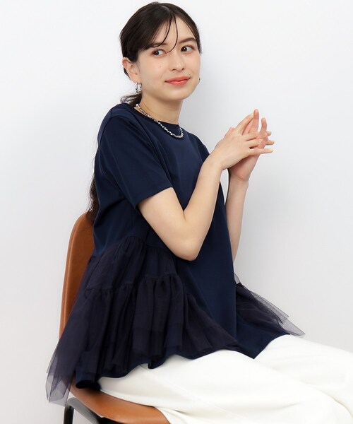OPAQUE.CLIP(オペークドットクリップ)の「◆チュールドッキングティアードカットソー【洗濯機洗い可】(Tシャツ/カットソー・レディース・ブラック/ホワイト/ネイビー・36/40/38)」の3枚目の写真