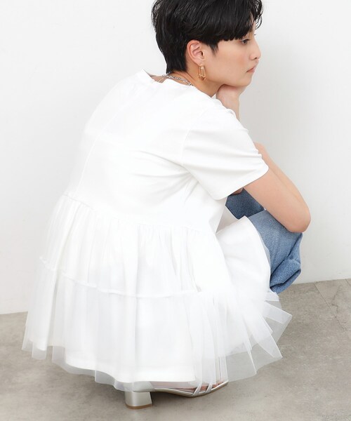 OPAQUE.CLIP(オペークドットクリップ)の「◆チュールドッキングティアードカットソー【洗濯機洗い可】(Tシャツ/カットソー・レディース・ブラック/ホワイト/ネイビー・36/40/38)」の4枚目の写真