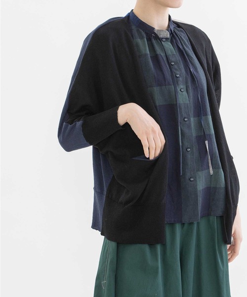 nop de nod（ノップドゥノッド）の「misc cloche レーヨンエステルUVカットカーディガン（カーディガン/ボレロ・レディース・ライトグレー/ブラック/オフホワイト/ダークブルー・3）」の12枚目の写真
