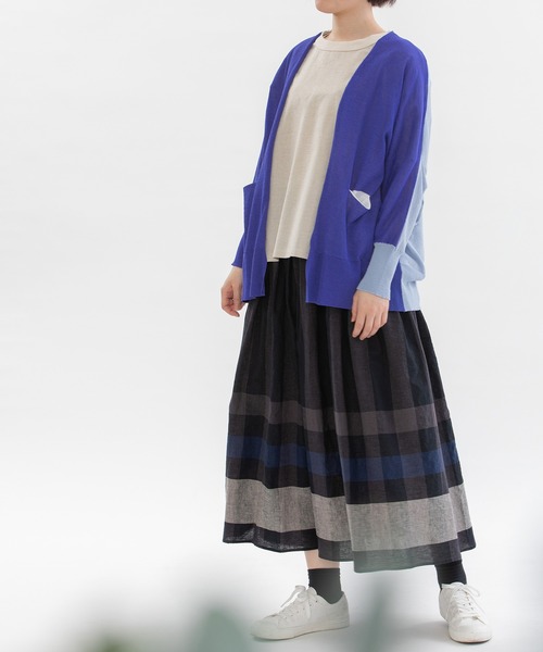 nop de nod（ノップドゥノッド）の「misc cloche レーヨンエステルUVカットカーディガン（カーディガン/ボレロ・レディース・ライトグレー/ブラック/オフホワイト/ダークブルー・3）」の15枚目の写真