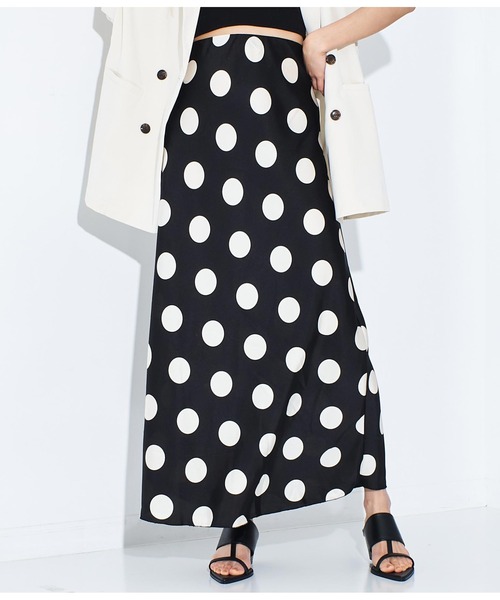 Settimissimo（セッティミッシモ）の「サテンドットプリントロングナロースカート（スカート・レディース・アイボリー/ブラック・FREE）」の10枚目の写真