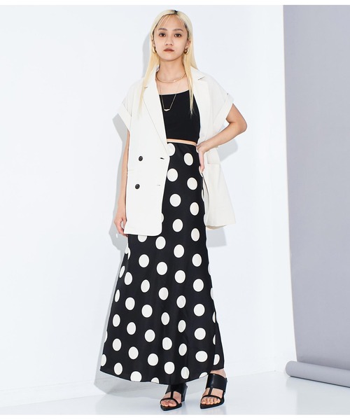 Settimissimo（セッティミッシモ）の「サテンドットプリントロングナロースカート（スカート・レディース・アイボリー/ブラック・FREE）」の13枚目の写真