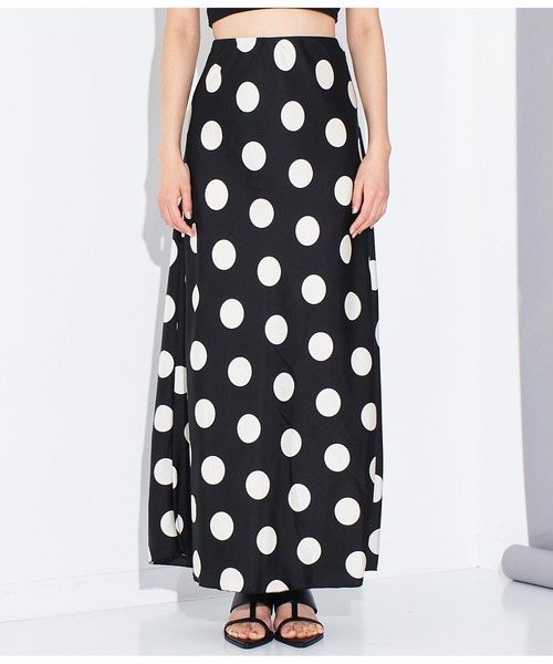 Settimissimo（セッティミッシモ）の「サテンドットプリントロングナロースカート（スカート・レディース・アイボリー/ブラック・FREE）」の17枚目の写真