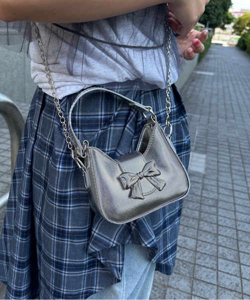 kutir(クティール)の「kutirlune/リボンミニバッグ(ハンドバッグ・レディース・シルバー/ブラック・FREE)」の10枚目の写真