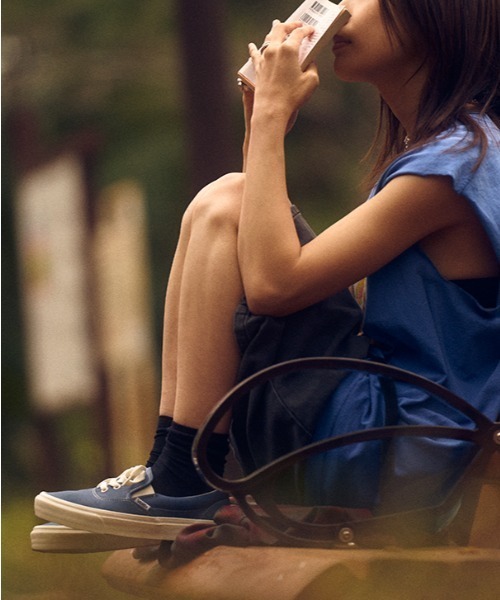 VANS（バンズ）の「VANS ヴァンズ SLIP ON ERAP スリッポンエラップ V98CF ERAP NAVY/WHITE（スリッポン・メンズ・ブルー・12/11/10h/10/9h/9/8h/8/7h/7/6h/6/5h/5/4h）」の2枚目の写真