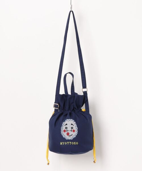 カヤ(カヤ)の「【カヤ】交差縫い巾着ショルダーバッグ(ショルダーバッグ・レディース・グリーン/ブラック系その他/ネイビー/ピンク/レッド/ホワイト・FREE)」の1枚目の写真