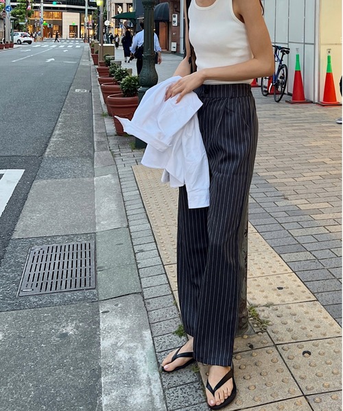 kolor 24aw スタッツ ストライプスラックス kolor 24AW 裾にスタッズが