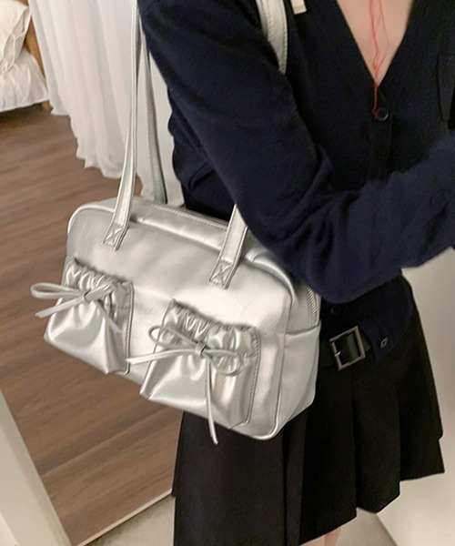 gossip!ロサンゼルス(ゴシップロサンゼルス)の「Y2K ダブルポケットリボンスクエアバッグ(ショルダーバッグ・レディース・ブラック/ワイン/シルバー/ベージュ・FREE)」の13枚目の写真