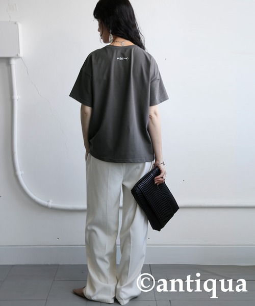 antiqua(アンティカ)の「風景画プリントTシャツ(Tシャツ/カットソー・レディース・ホワイト/チャコールグレー・ONESIZE)」の16枚目の写真