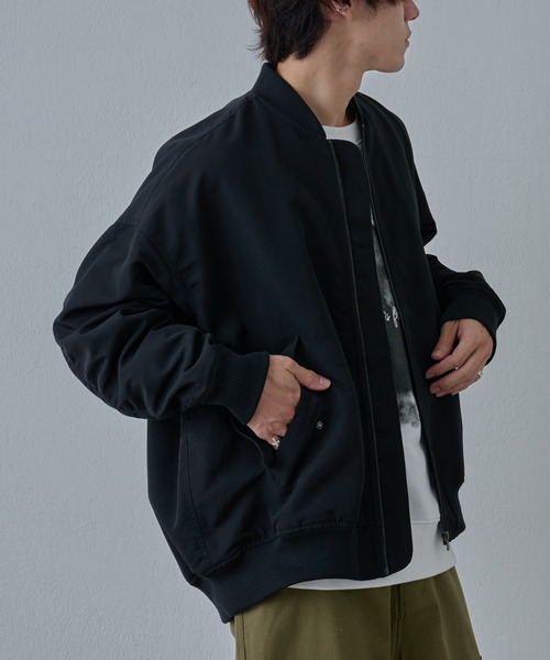 COLONY 2139（コロニートゥーワンスリーナイン）の「BIG MA-1（MA-1・メンズ・グレイッシュベージュ/ブラック・LARGE/MEDIUM）」の7枚目の写真