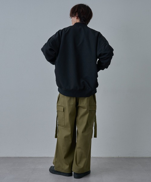 COLONY 2139（コロニートゥーワンスリーナイン）の「BIG MA-1（MA-1・メンズ・グレイッシュベージュ/ブラック・LARGE/MEDIUM）」の10枚目の写真