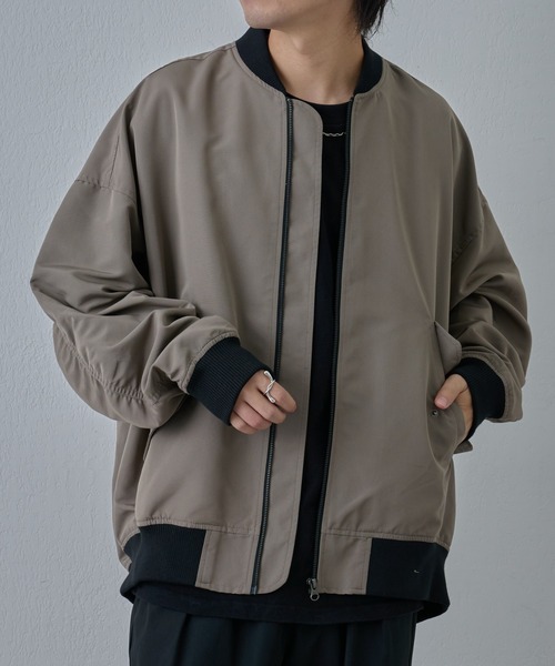 COLONY 2139（コロニートゥーワンスリーナイン）の「BIG MA-1（MA-1・メンズ・グレイッシュベージュ/ブラック・LARGE/MEDIUM）」の12枚目の写真