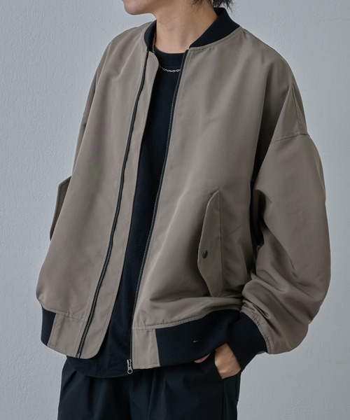 COLONY 2139（コロニートゥーワンスリーナイン）の「BIG MA-1（MA-1・メンズ・グレイッシュベージュ/ブラック・LARGE/MEDIUM）」の13枚目の写真