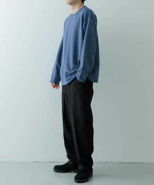 ITEMS URBANRESEARCH（アイテムズ アーバンリサーチ）の「ソフトダンボール カラーステッチ カットソー（Tシャツ/カットソー・メンズ・ブルー/アイボリー/ブラック・MEDIUM/LARGE）」の19枚目の写真