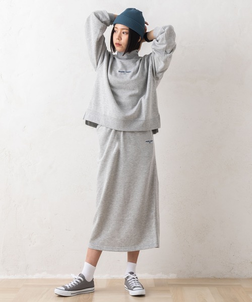 marie claire bis（マリクレール　ビス）の「【別注】marie claire bis/マリ・クレール ビス ブランド ロゴ ワンポイント 裏毛 スリット入り スウェット ロング スカート（スカート・レディース・ブラック/アッシュグレー・LL/L/M）」の6枚目の写真
