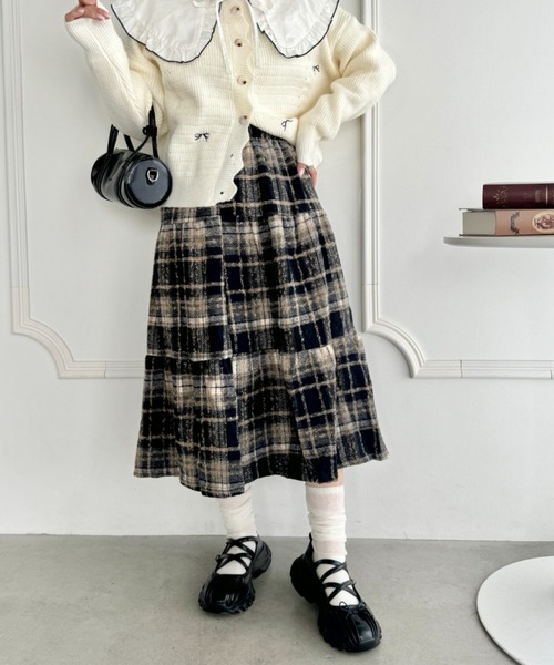 Loueme(ルエム)の「モッサチェックティアードスカート(スカート・レディース・レッド/ライトブルー/ネイビー・FREE)」の2枚目の写真