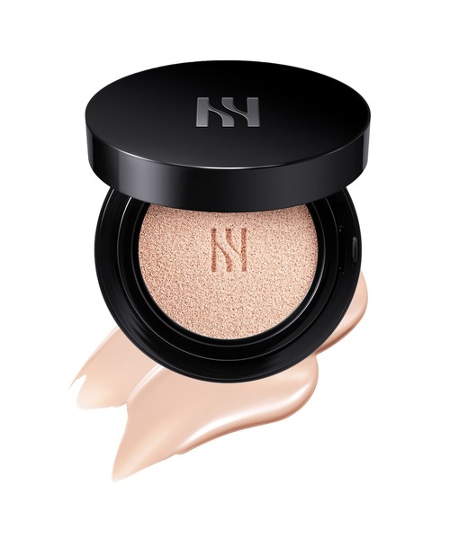 HERA（ヘラ）の「ブラック クッション ファンデーション（ファンデーション・レディース・21N1 バニラ/23C1 ピンクベージュ/23N1 ベージュ/22C1 ライトベージュ/17N1 アイボリー/17C1 ペタルアイボリー/21C1 ローズバニラ/25N1 アンバー・FREE）」の5枚目の写真