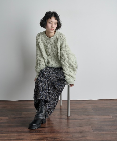 セール】ケーブルクロップドニットプルオーバー（ニット/セーター