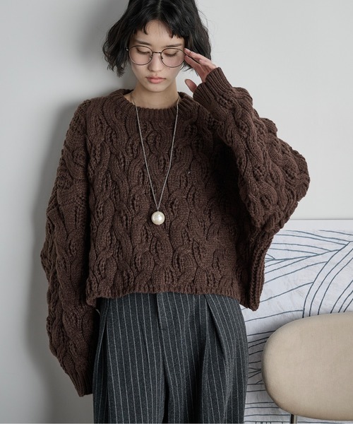 THE YOn（ザヨン）の「ケーブルクロップドニットプルオーバー（ニット/セーター・レディース・オレンジ/チャコール/アイボリー/ブラック/ブラウン/ライトグリーン・FREE）」の11枚目の写真