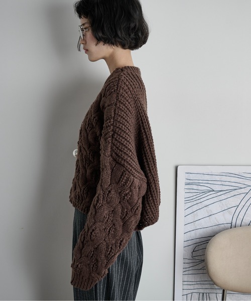 THE YOn（ザヨン）の「ケーブルクロップドニットプルオーバー（ニット/セーター・レディース・オレンジ/チャコール/アイボリー/ブラック/ブラウン/ライトグリーン・FREE）」の14枚目の写真