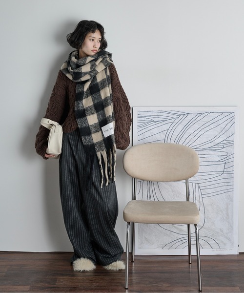 THE YOn(ザヨン)の「ケーブルクロップドニットプルオーバー(ニット/セーター・レディース・オレンジ/チャコール/アイボリー/ブラック/ブラウン/ライトグリーン・FREE)」の19枚目の写真