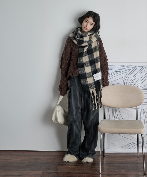 THE YOn(ザヨン)の「ケーブルクロップドニットプルオーバー(ニット/セーター・レディース・オレンジ/チャコール/アイボリー/ブラック/ブラウン/ライトグリーン・FREE)」の20枚目の写真