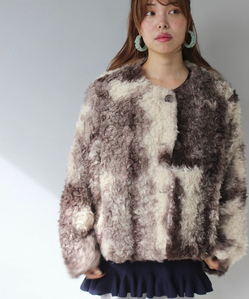 SANSeLF(サンセルフ)の「マーブルノーカラーファーコート【SANSeLF】sanw24a032(その他アウター・レディース・ブラウン/ブラック・FREE)」の5枚目の写真