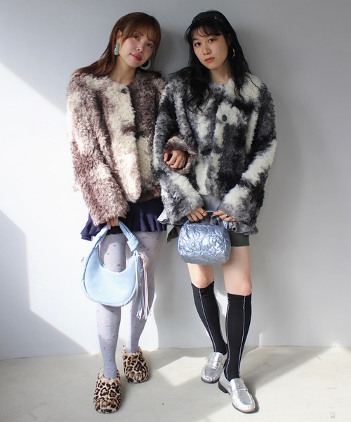 SANSeLF(サンセルフ)の「マーブルノーカラーファーコート【SANSeLF】sanw24a032(その他アウター・レディース・ブラウン/ブラック・FREE)」の10枚目の写真