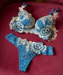 Due Perle（ドゥペルル）の「【しっかり美胸ブラ】すっきりブラ！デザイン豊富！ワイヤーブラだからこその横からぎゅっと胸を集めて脇をスッキリさせ集めて寄せてくれるブラジャー＆Tバックセット（ブラ&ショーツ）」