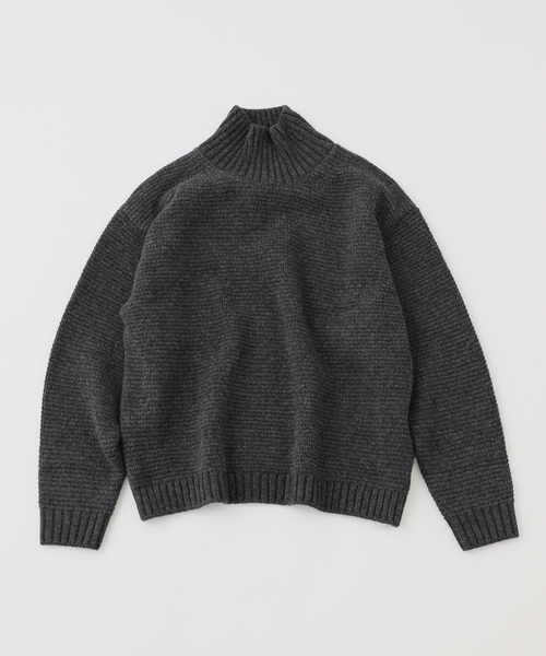 ATON(エイトン)の「ATON(エイトン) LAMBS WOOL HIGHNECK SWEATER KRAGCW0403(ニット/セーター・メンズ・チャコールグレー/ライトグレー・4/6)」の2枚目の写真