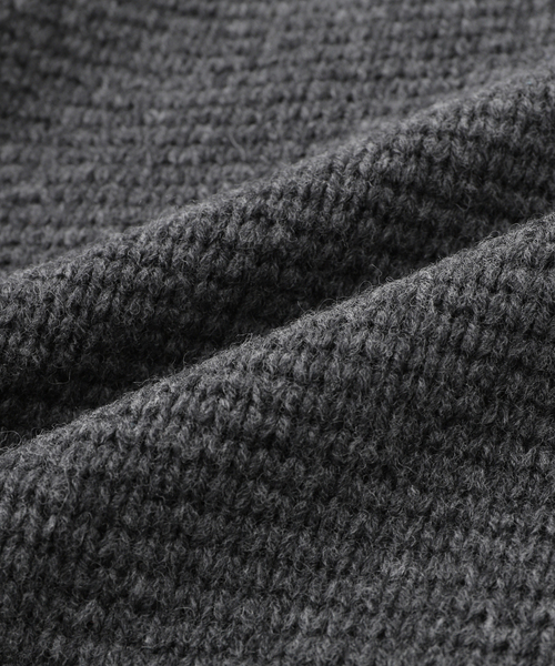 ATON(エイトン)の「ATON(エイトン) LAMBS WOOL HIGHNECK SWEATER KRAGCW0403(ニット/セーター・メンズ・チャコールグレー/ライトグレー・4/6)」の4枚目の写真