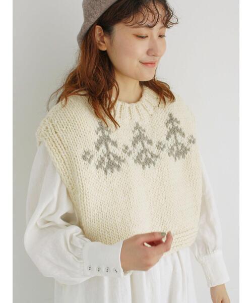 TSUHARU by Samansa Mos2（ツハルバイサマンサモスモス）の「【ペルーニット】前後着ジャカードニットベスト（ベスト・レディース・オフホワイト/グレー・F）」の4枚目の写真