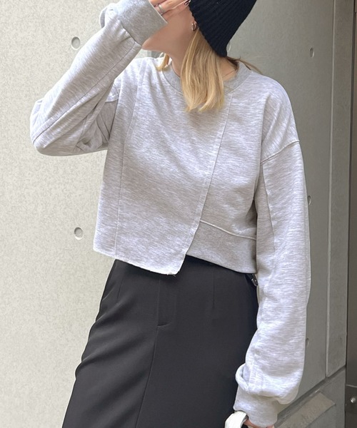 ABYS（アビス）の「【新色追加】リメイク風裏毛スウェットプルオーバー（スウェット・レディース・グレー/アイボリー/レッド/ブラック・FREE）」の3枚目の写真