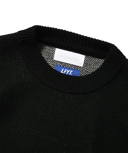 LFYT（エルエフワイティー）の「LFYT ラファイエット【Lafayette】× ソーラス ビーイング【SauRas Being】- セーター【GRAPHIC SWEATER LA240402】（ニット/セーター・メンズ・ブラック/ブルー・X-LARGE/LARGE/XX-LARGE/MEDIUM）」の6枚目の写真