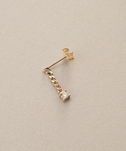 COCOSHNIK(ココシュニック)の「K10ダイヤモンド キヘイハンギングダイヤ スタッドピアス(ピアス(両耳用)・レディース・イエローゴールド・00)」の8枚目の写真