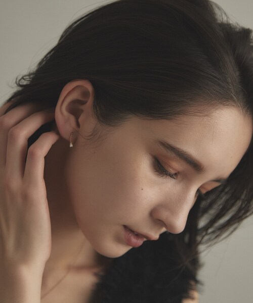 COCOSHNIK　ココシュニック　ダイヤモンド　キヘイ　スタッドピアス K10ダイヤモンド キヘイハンギングダイヤ スタッドピアス