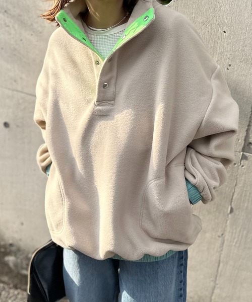 mi via loca（ミヴィアロカ）の「配色フリースボア アノラックプル