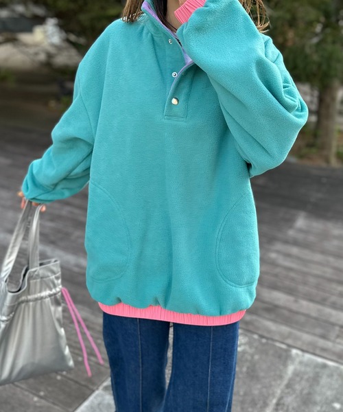 mi via loca(ミヴィアロカ)の「配色フリースボア アノラックプルオーバー(スウェット・レディース・チャコールグレー/ブルーグリーン/ベージュ/ブラック/ベージュ系その他・FREE)」の17枚目の写真
