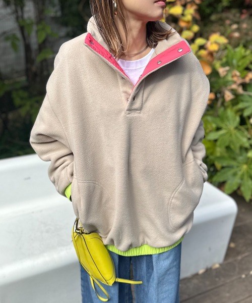 mi via loca(ミヴィアロカ)の「配色フリースボア アノラックプルオーバー(スウェット・レディース・チャコールグレー/ブルーグリーン/ベージュ/ブラック/ベージュ系その他・FREE)」の12枚目の写真